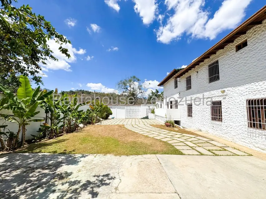 Casa (Duplex) en Venta en El Hatillo, Distrito Metropolitano - 2