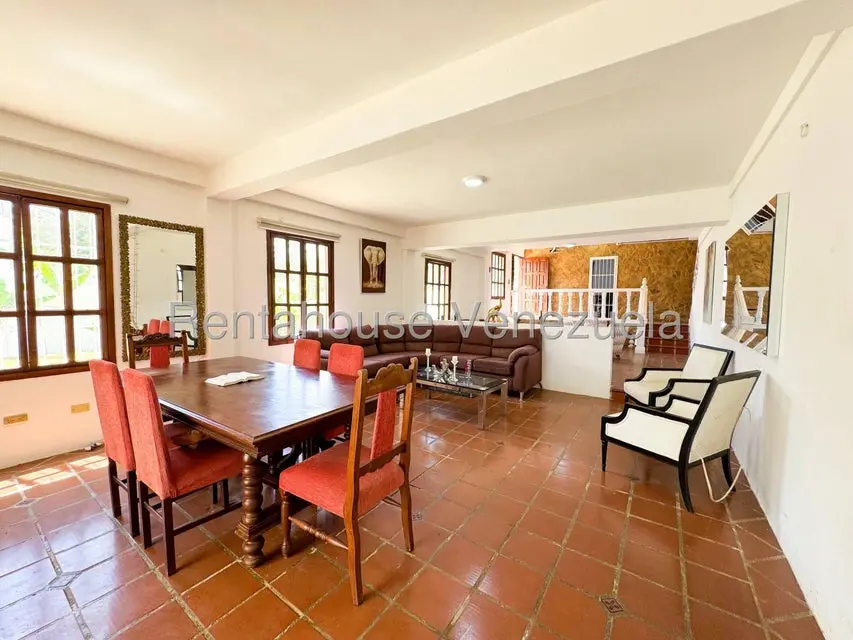 Casa (Duplex) en Venta en El Hatillo, Distrito Metropolitano - 35