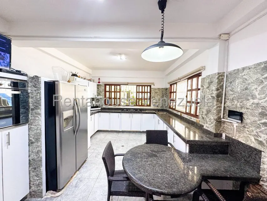 Casa (Duplex) en Venta en El Hatillo, Distrito Metropolitano - 38