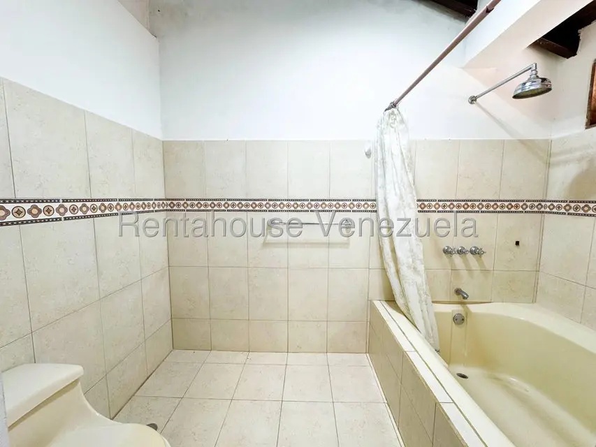 Casa (Duplex) en Venta en El Hatillo, Distrito Metropolitano - 57