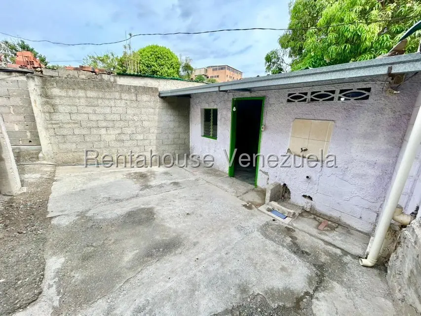 Casa (1 Nivel) en Venta en Avenida Libertador, Lara - 12