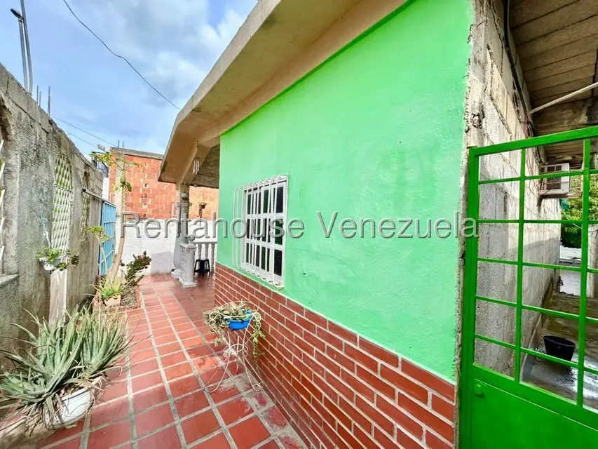 Casa (1 Nivel) en Venta en Avenida Libertador, Lara - 15