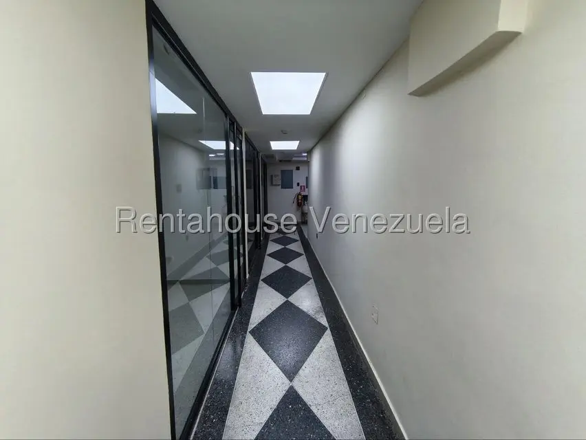 Comercial (Local Comercial) en Venta en Zona Centro, Aragua - 4