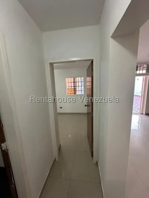 Casa (Duplex) en Venta en Villas de Buenaventura, Miranda - 14