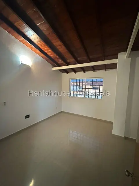 Casa (Duplex) en Venta en Villas de Buenaventura, Miranda - 19
