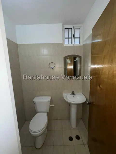 Casa (Duplex) en Venta en Villas de Buenaventura, Miranda - 25