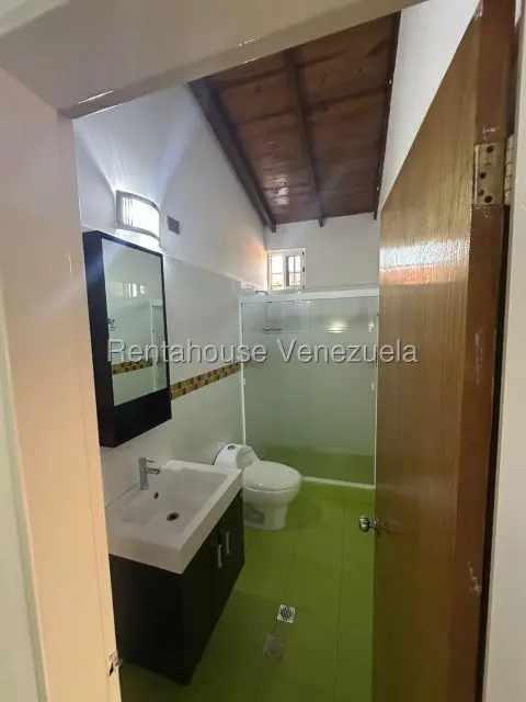 Casa (Duplex) en Venta en Villas de Buenaventura, Miranda - 26