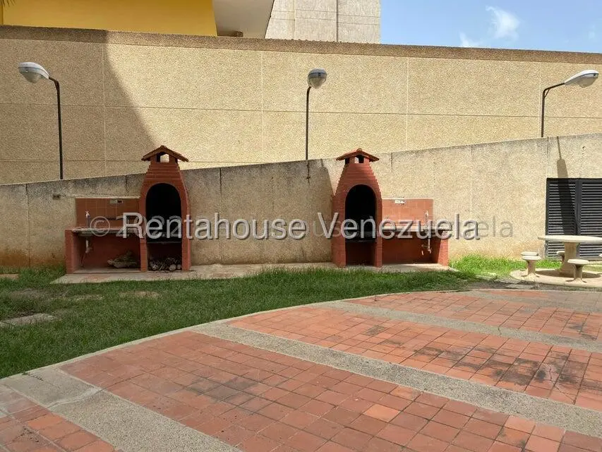 Apartamento (1 Nivel) en Alquiler en Playa Grande, Vargas - 23
