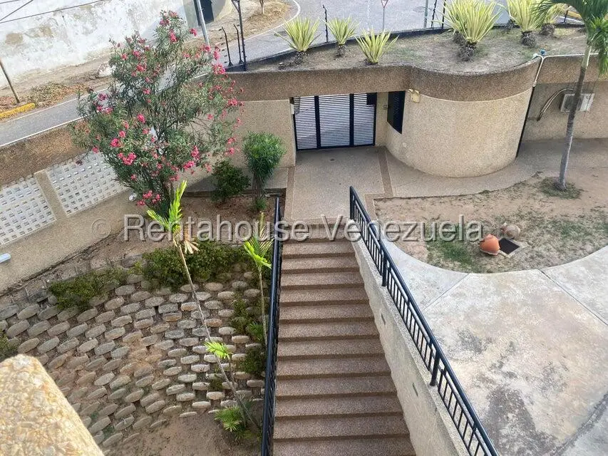 Apartamento (1 Nivel) en Alquiler en Playa Grande, Vargas - 32