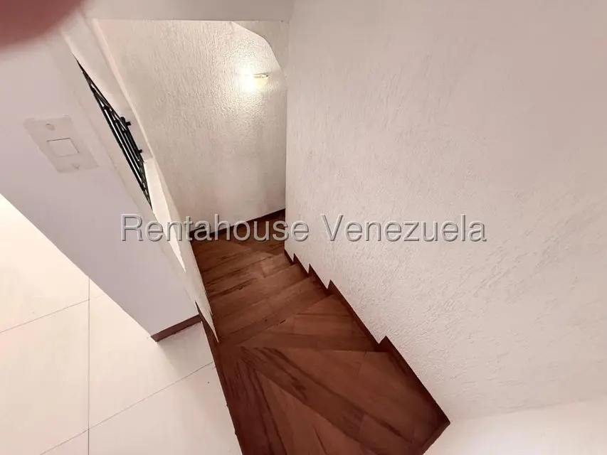 Apartamento (1 Nivel) en Alquiler en Playa Grande, Vargas - 9