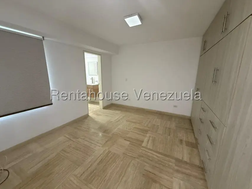 Apartamento (1 Nivel) en Venta en El Rosal, Distrito Metropolitano - 13