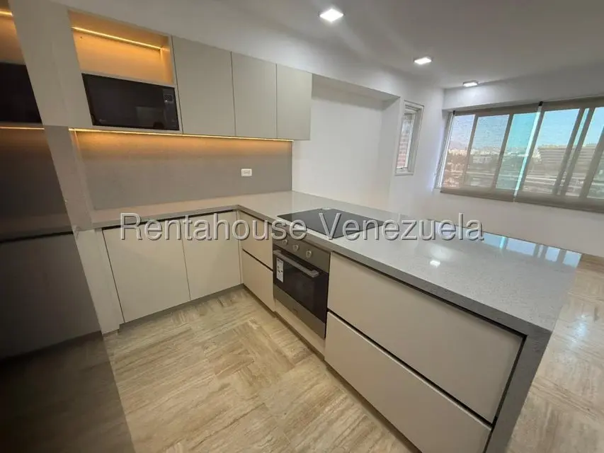 Apartamento (1 Nivel) en Venta en El Rosal, Distrito Metropolitano - 3