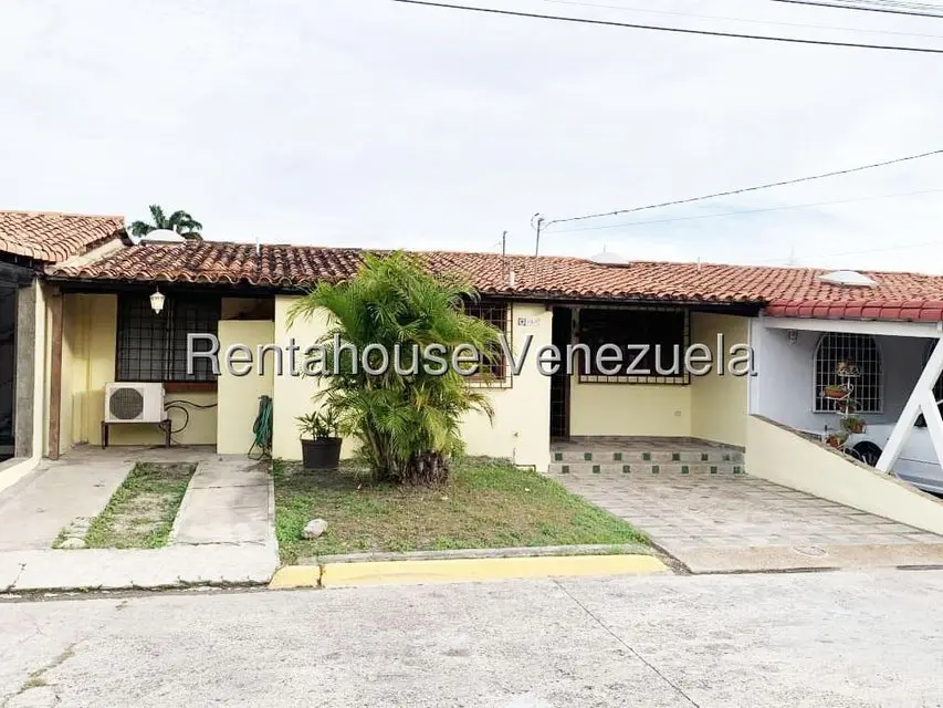 Casa (1 Nivel) en Alquiler en Parroquia Santa Rosa, Lara - 2