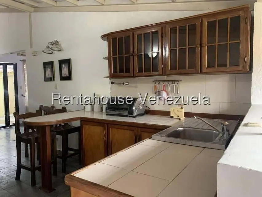 Casa (1 Nivel) en Alquiler en Parroquia Santa Rosa, Lara - 9