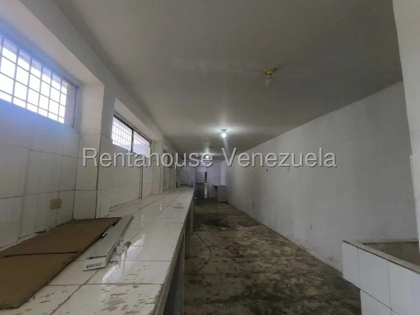 Comercial (Local Comercial) en Alquiler en Sierra Maestra, Zulia - 12