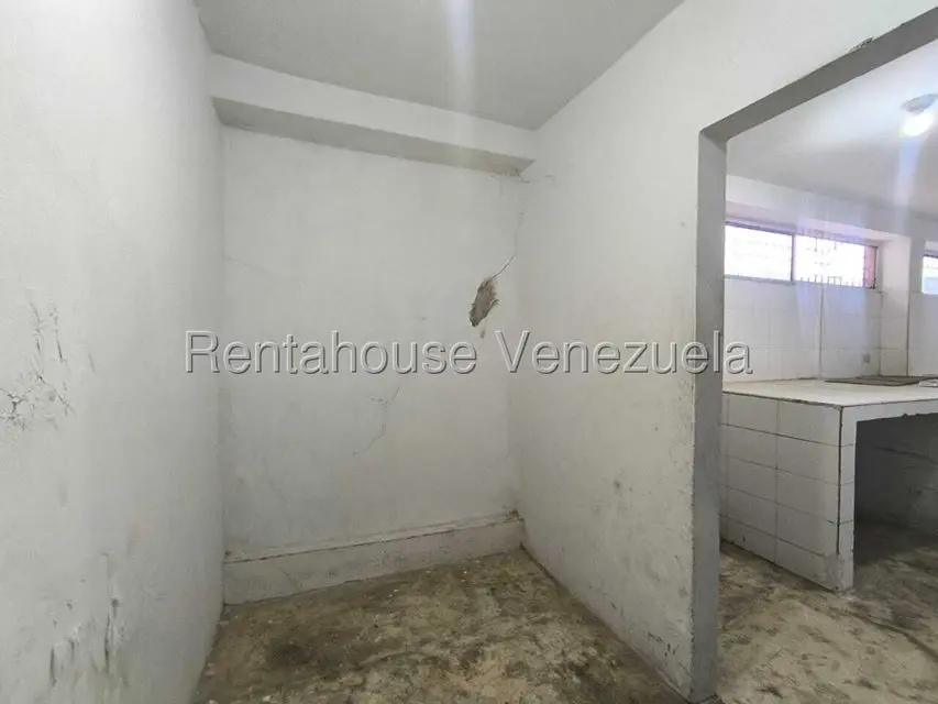 Comercial (Local Comercial) en Alquiler en Sierra Maestra, Zulia - 13