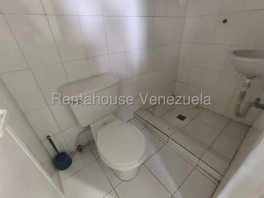 Comercial (Local Comercial) en Alquiler en Sierra Maestra, Zulia - 15