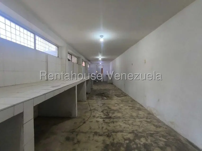 Comercial (Local Comercial) en Alquiler en Sierra Maestra, Zulia - 17