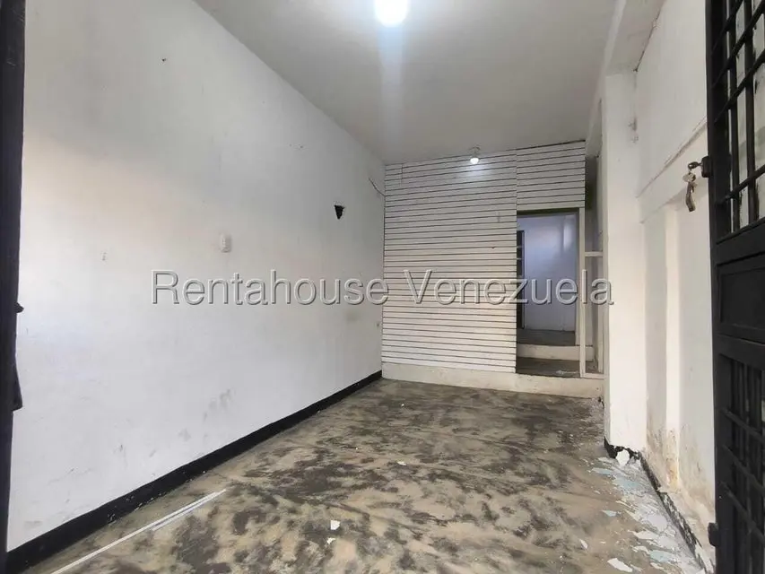 Comercial (Local Comercial) en Alquiler en Sierra Maestra, Zulia - 5