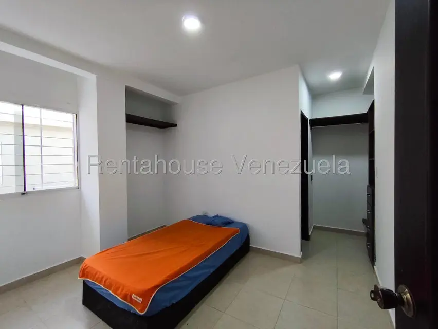 Casa (Duplex) en Alquiler en Trapiche Villas, Lara - 18