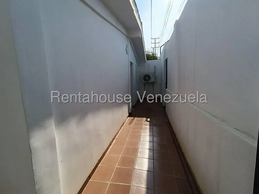 Casa (1 Nivel) en Venta en Avenida Intercomunal, Zulia - 12