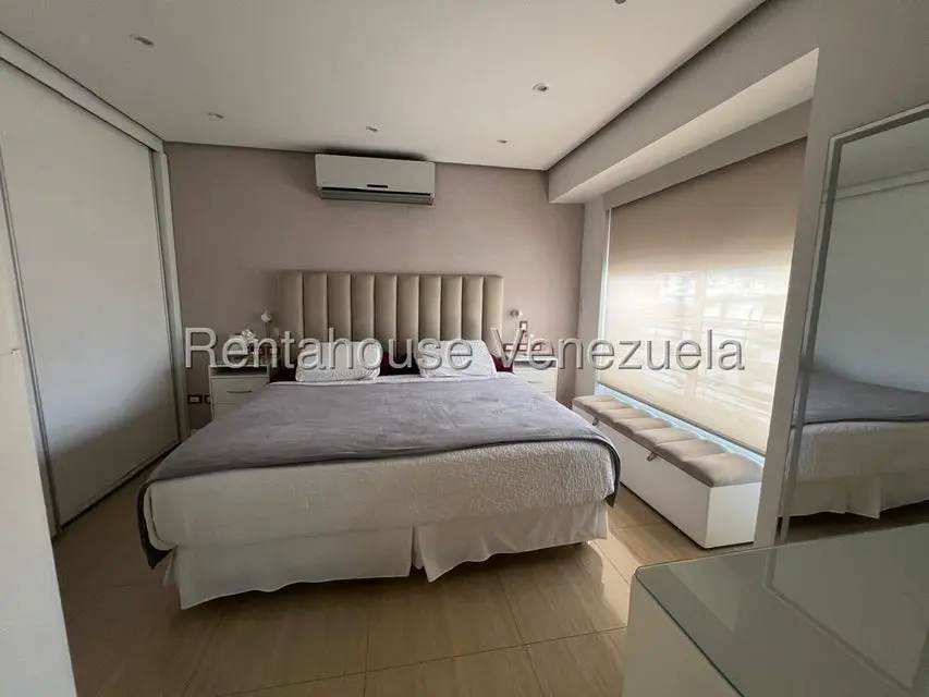 Apartamento (1 Nivel) en Alquiler en La Campiña, Distrito Metropolitano - 13