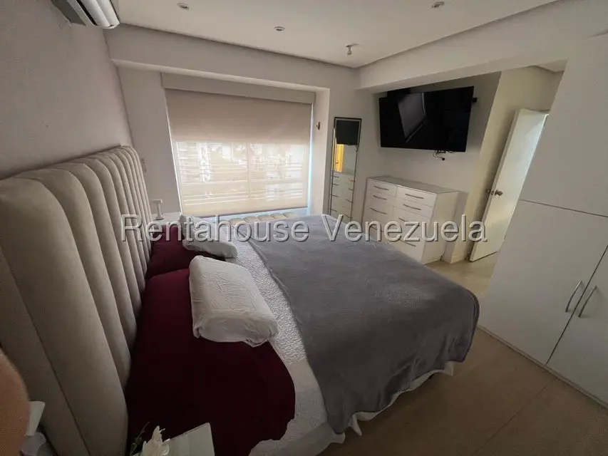 Apartamento (1 Nivel) en Alquiler en La Campiña, Distrito Metropolitano - 16