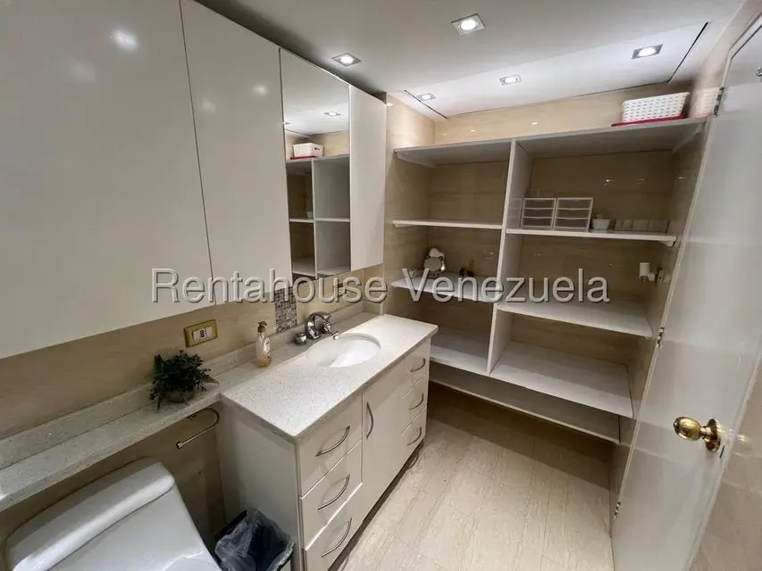 Apartamento (1 Nivel) en Alquiler en La Campiña, Distrito Metropolitano - 20