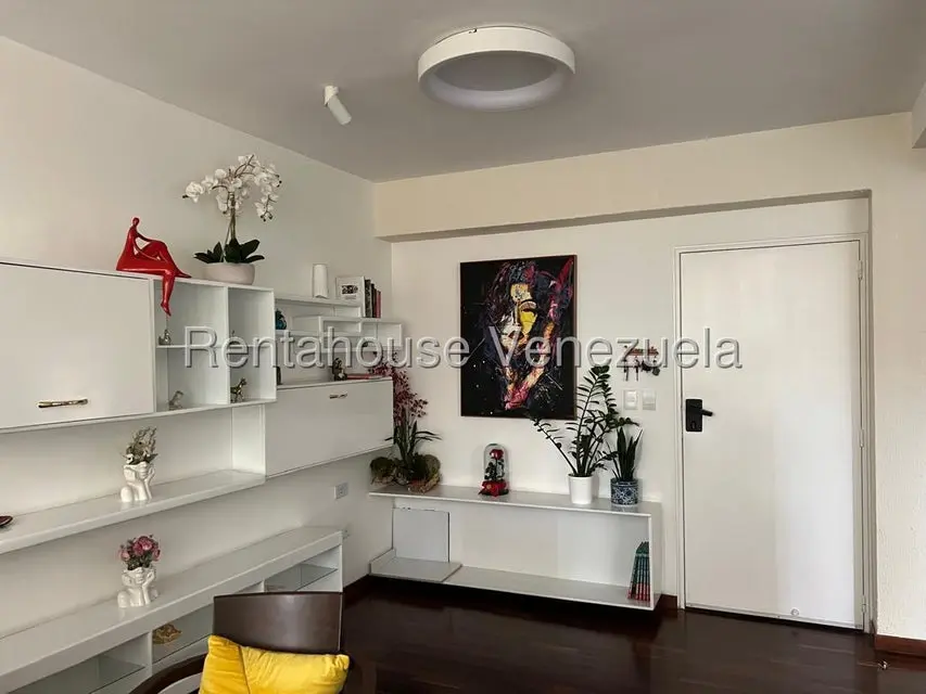 Apartamento (1 Nivel) en Alquiler en La Campiña, Distrito Metropolitano - 4