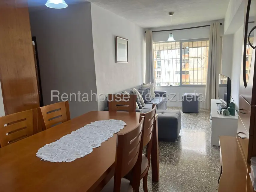 Apartamento (1 Nivel) en Venta en Caricuao, Distrito Metropolitano - 2