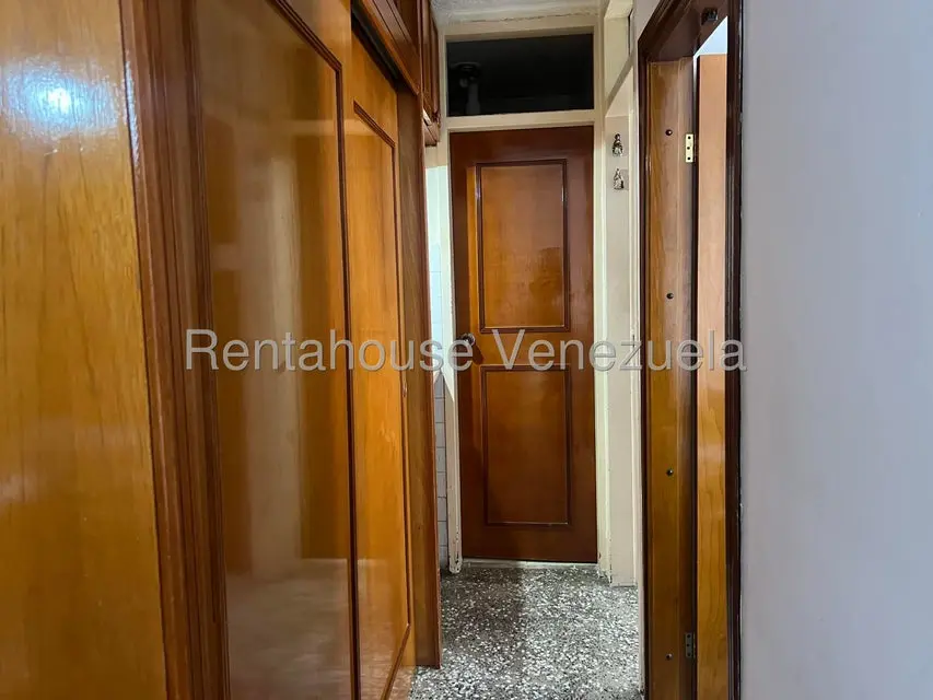 Apartamento (1 Nivel) en Venta en Caricuao, Distrito Metropolitano - 11