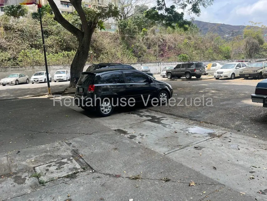 Apartamento (1 Nivel) en Venta en Caricuao, Distrito Metropolitano - 24