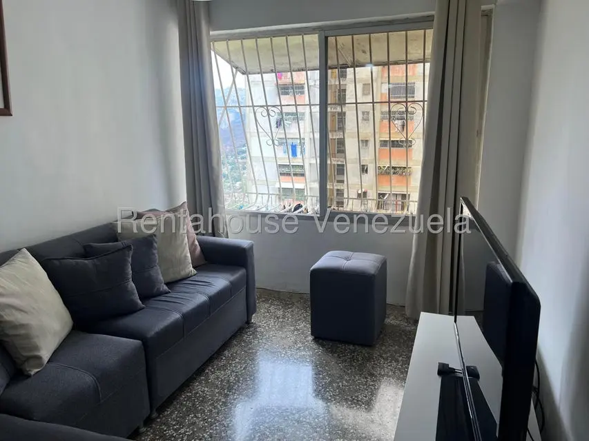 Apartamento (1 Nivel) en Venta en Caricuao, Distrito Metropolitano - 4