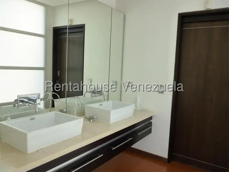 Casa (Multipes Niveles) en Alquiler en Santa Marta, Distrito Metropolitano - 21