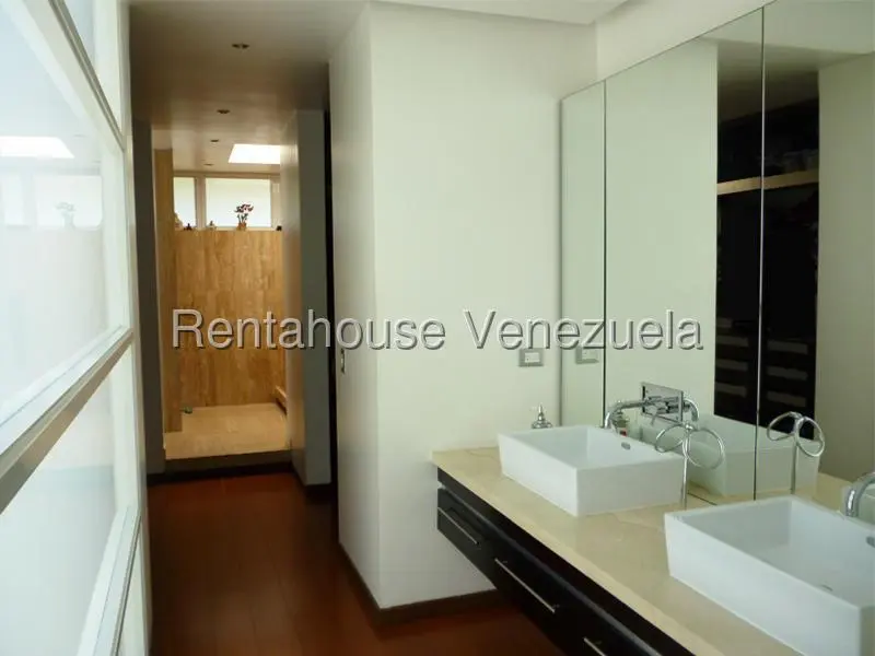 Casa (Multipes Niveles) en Alquiler en Santa Marta, Distrito Metropolitano - 22