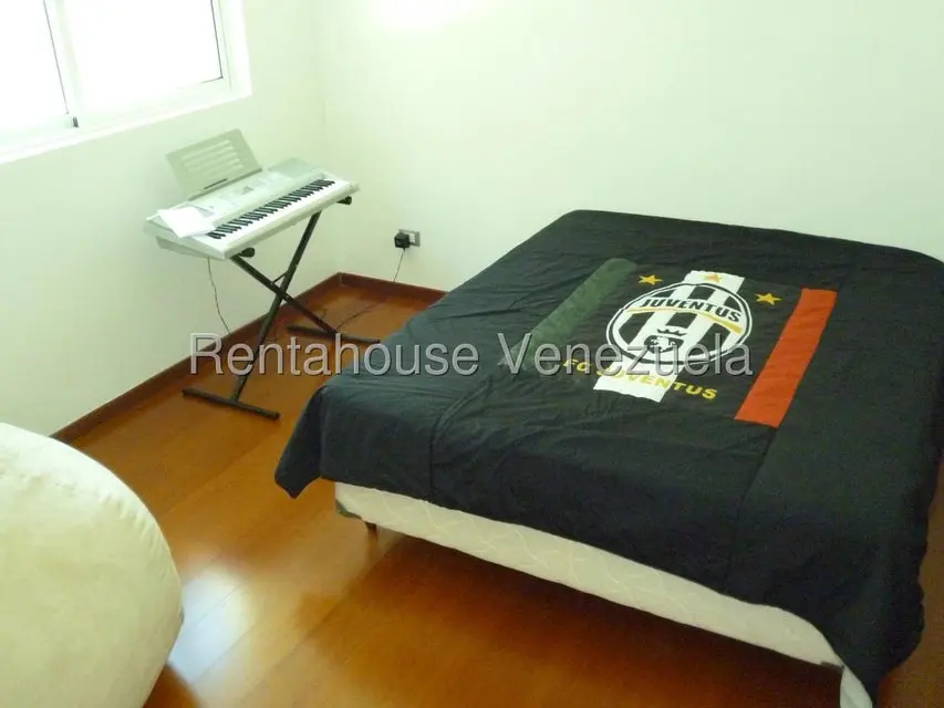 Casa (Multipes Niveles) en Alquiler en Santa Marta, Distrito Metropolitano - 35