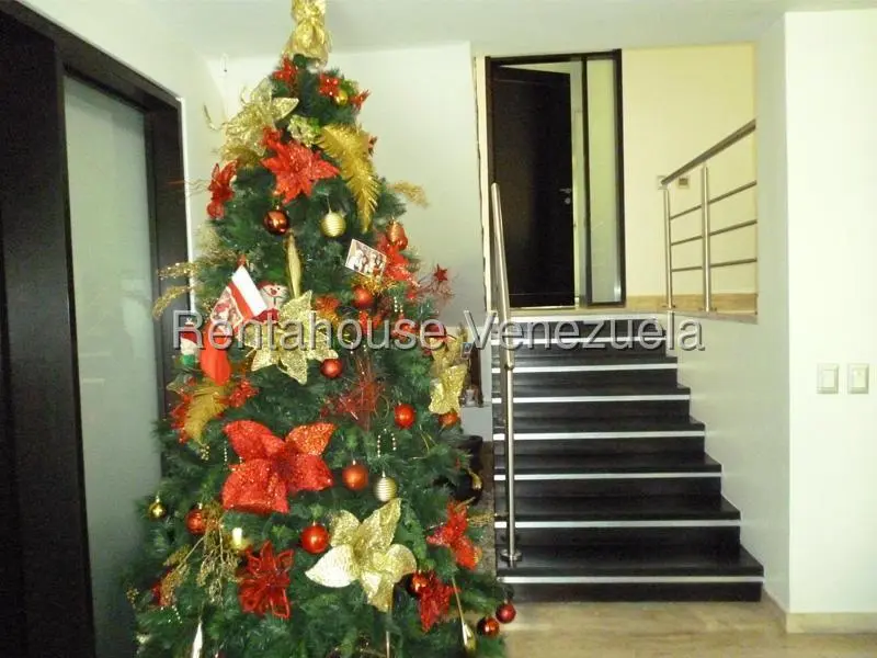 Casa (Multipes Niveles) en Alquiler en Santa Marta, Distrito Metropolitano - 6