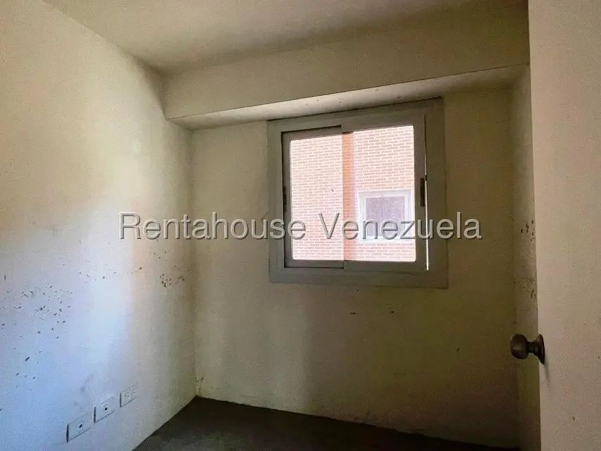 Apartamento (Duplex) en Venta en Los Dos Caminos, Distrito Metropolitano - 11