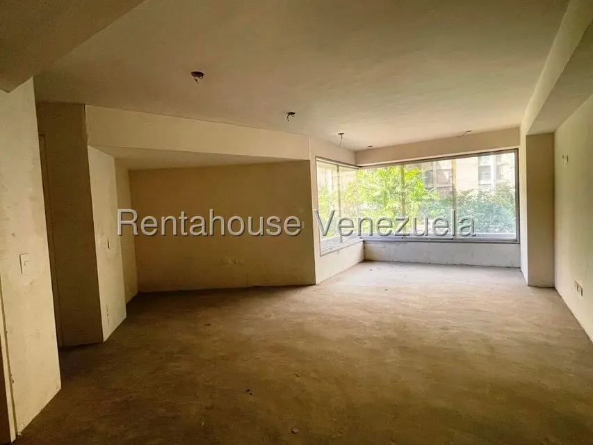 Apartamento (Duplex) en Venta en Los Dos Caminos, Distrito Metropolitano - 12