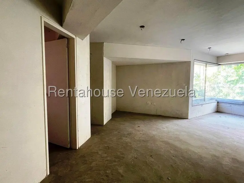 Apartamento (Duplex) en Venta en Los Dos Caminos, Distrito Metropolitano - 13