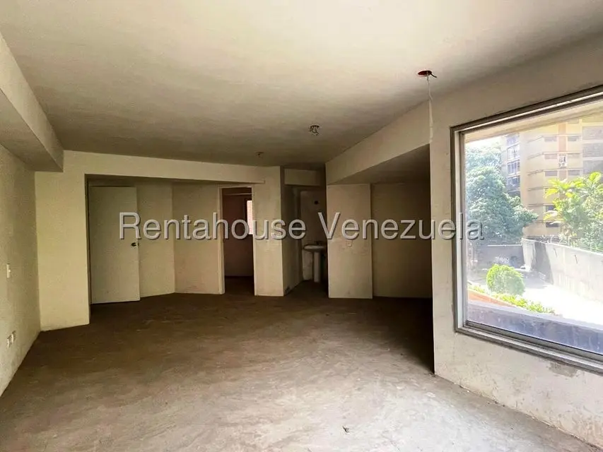 Apartamento (Duplex) en Venta en Los Dos Caminos, Distrito Metropolitano - 15