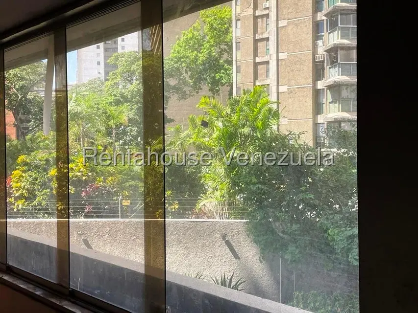 Apartamento (Duplex) en Venta en Los Dos Caminos, Distrito Metropolitano - 9