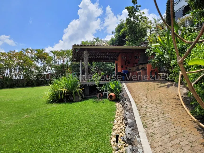 Casa (Multipes Niveles) en Venta en Macaracuay, Distrito Metropolitano - 31