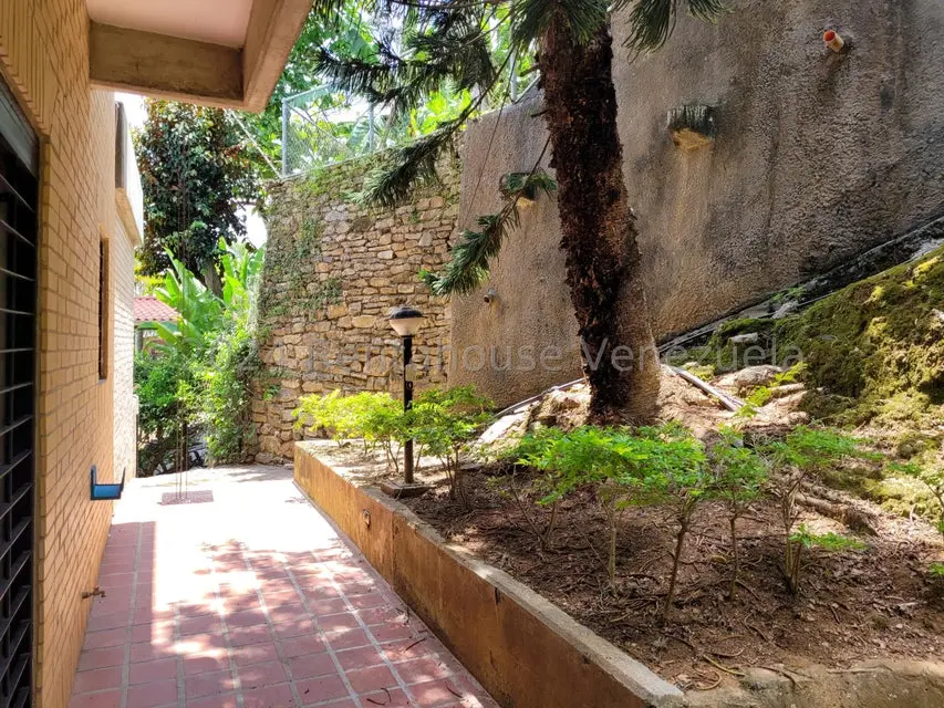 Casa (Multipes Niveles) en Venta en Macaracuay, Distrito Metropolitano - 35