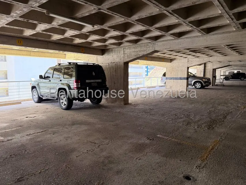 Apartamento (1 Nivel) en Alquiler en El Encantado, Distrito Metropolitano - 12