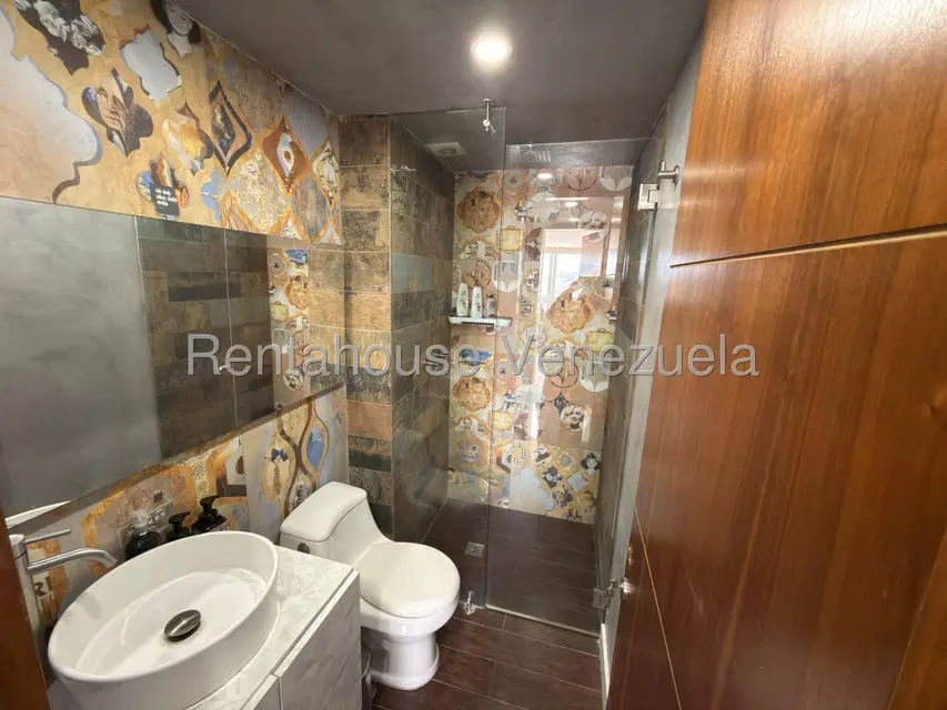 Apartamento (1 Nivel) en Alquiler en El Encantado, Distrito Metropolitano - 19