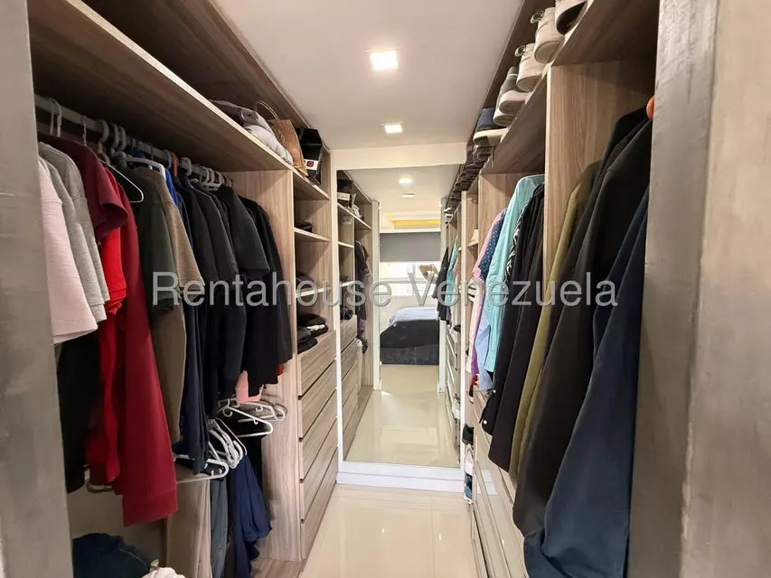 Apartamento (1 Nivel) en Alquiler en El Encantado, Distrito Metropolitano - 23