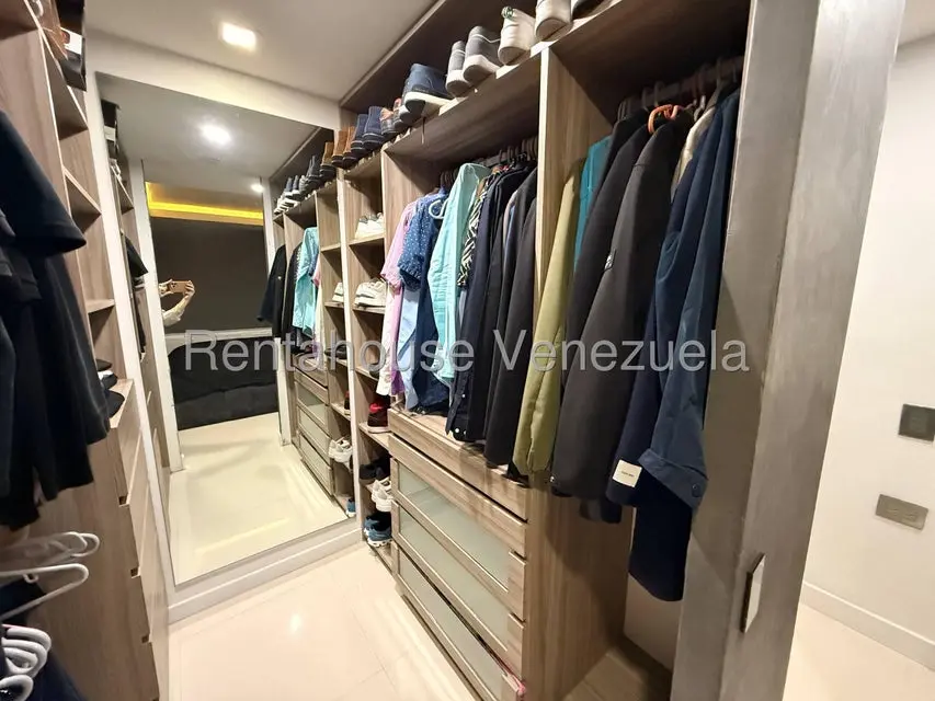 Apartamento (1 Nivel) en Alquiler en El Encantado, Distrito Metropolitano - 24