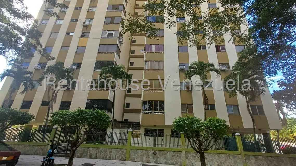 Apartamento (1 Nivel) en Venta en Valles de Camoruco, Carabobo - 2