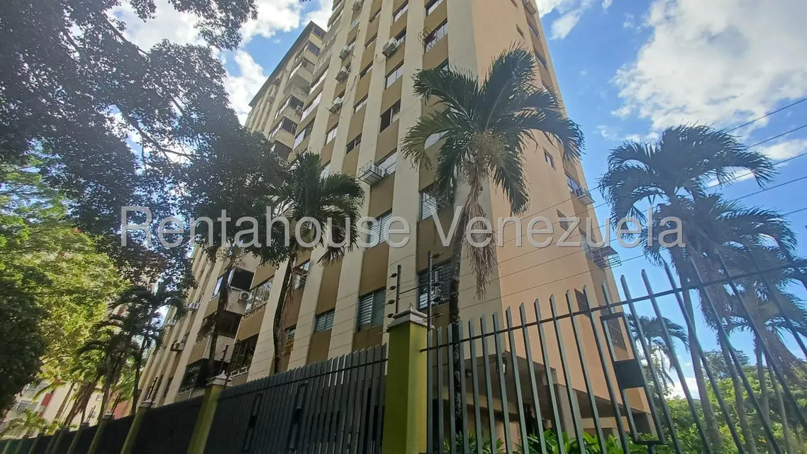 Apartamento (1 Nivel) en Venta en Valles de Camoruco, Carabobo - 4